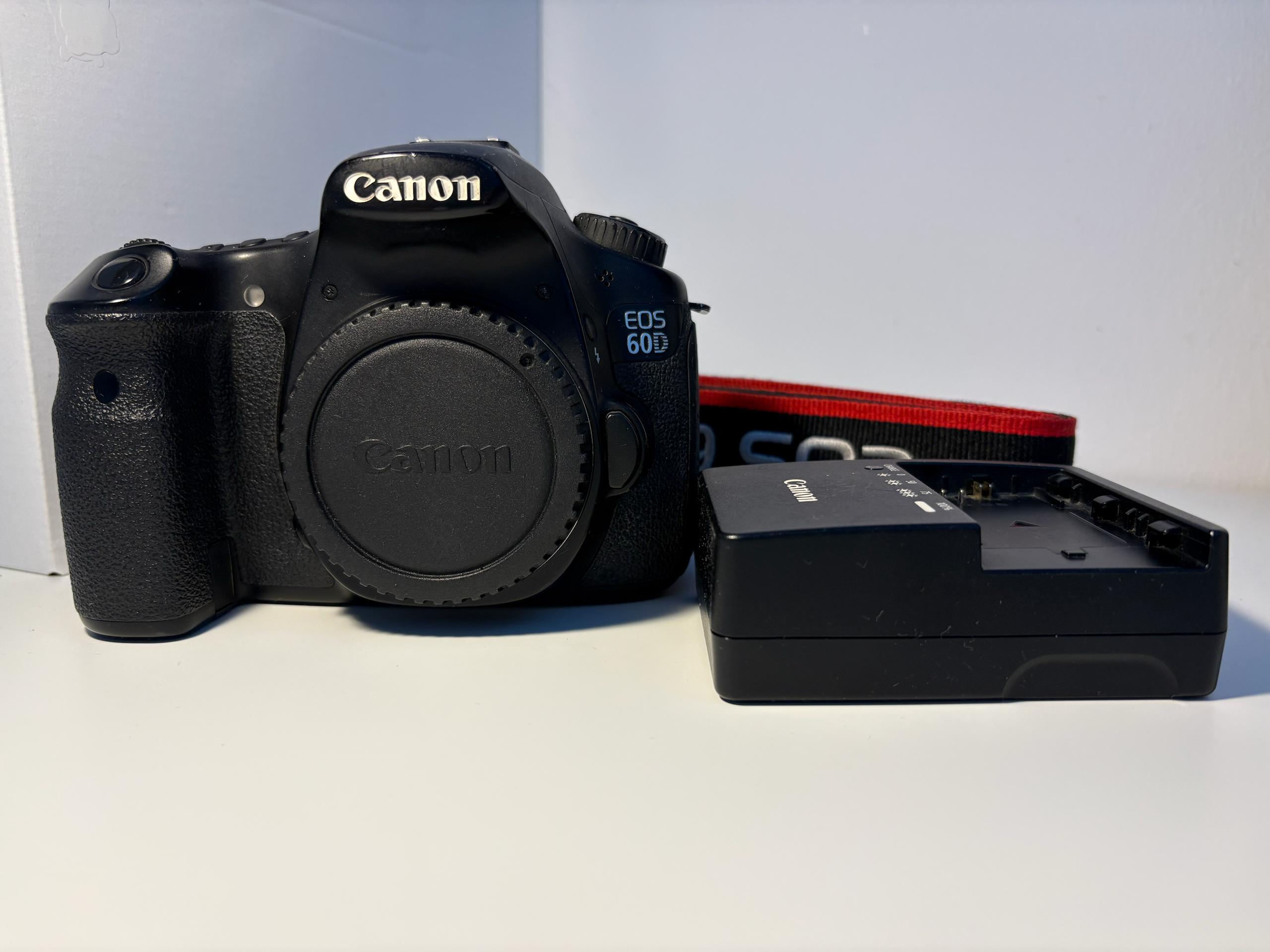 Prodajem Canon 60D body i objektiv EF 50mm 1.4