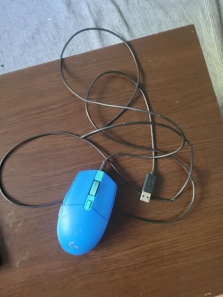 Мышка Logitech 102
