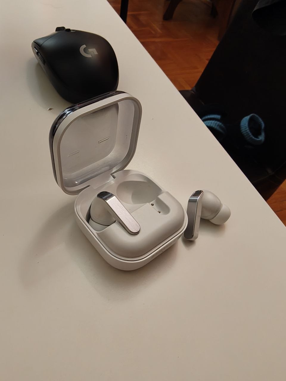 Galaxy buds 4 pro