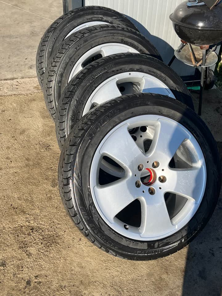 Prodajem felne za Mercedes