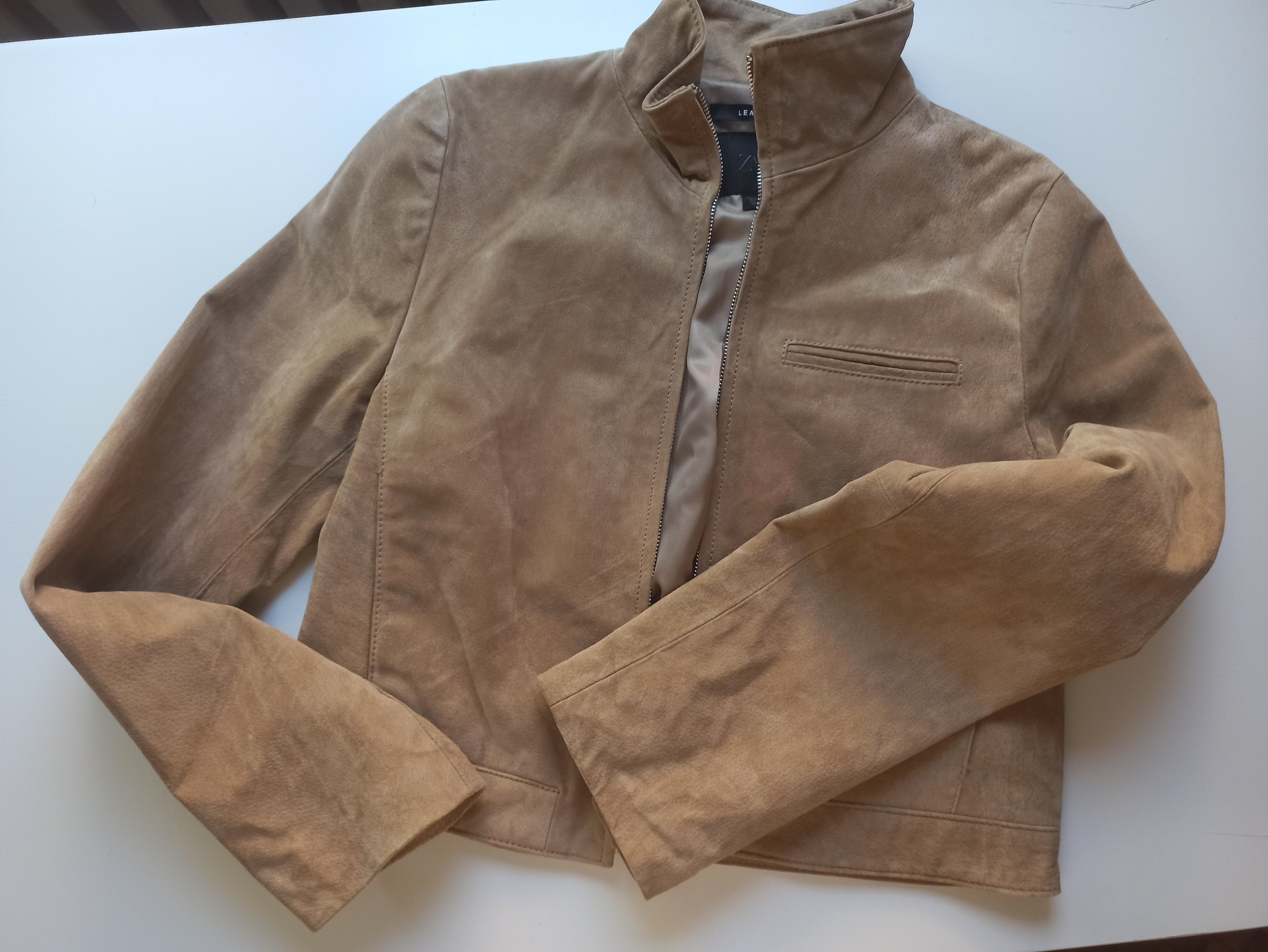 ZARA кожаная куртка из натуральной замши