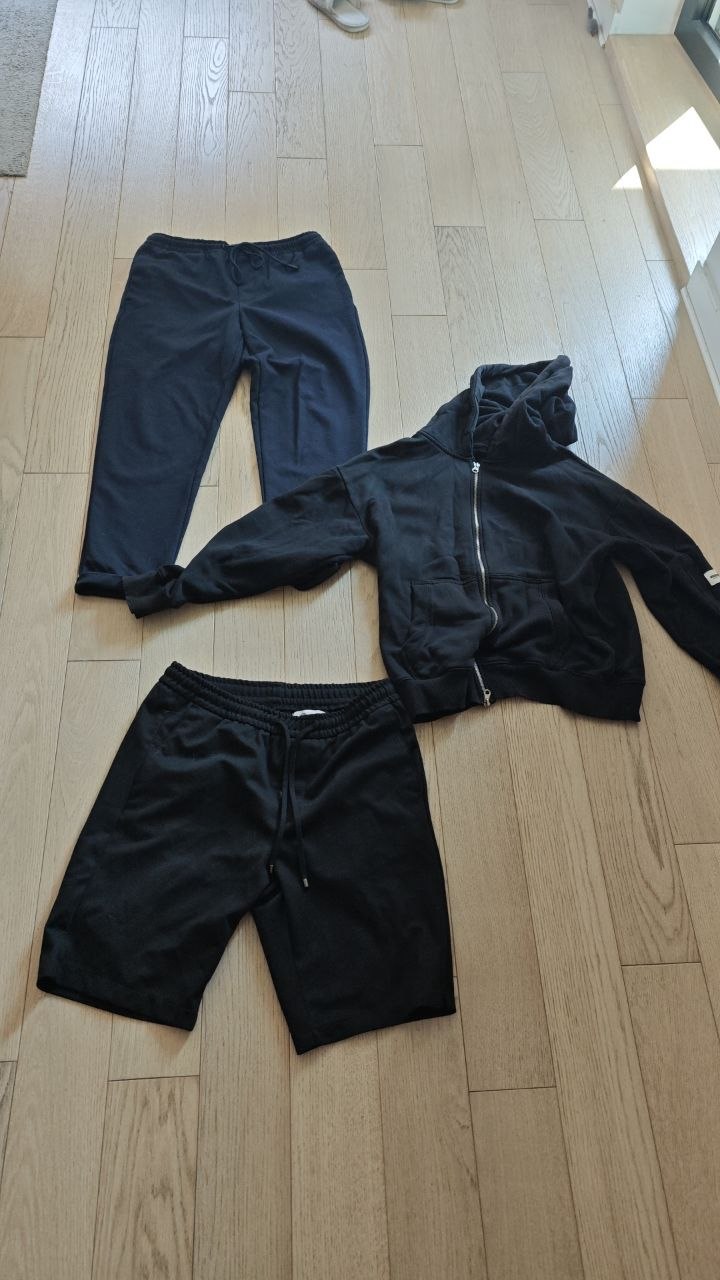 Pantalone, dukserica i šorts za školu