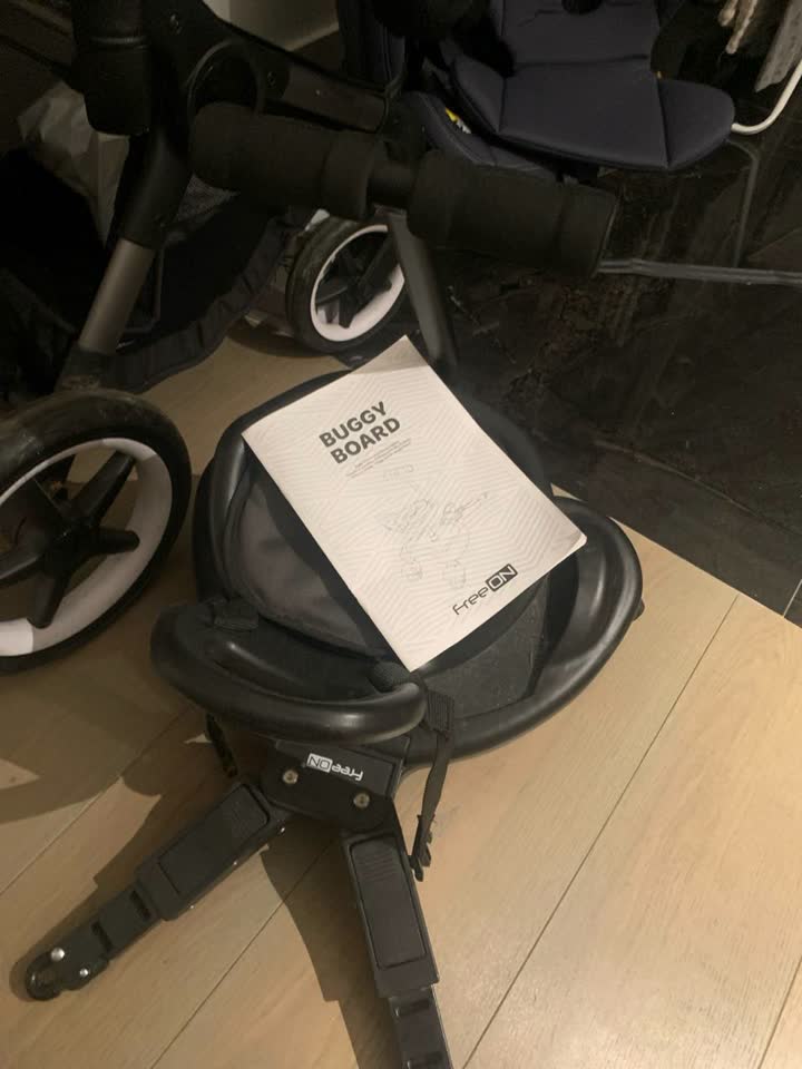 Подставка/сидение на колесах для коляски (Buggy Board with Seat)
