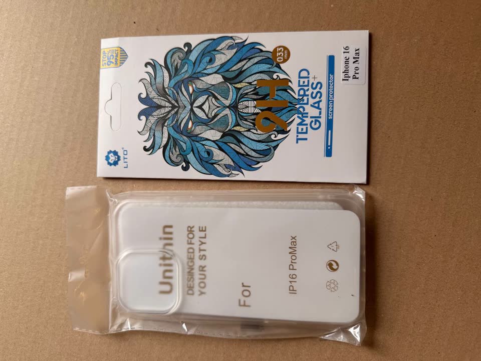 Чехол и стекло на IPhone 16pro max