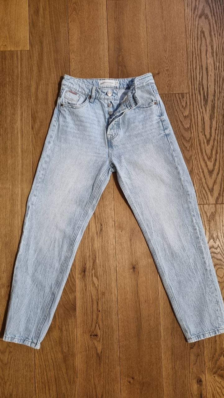 Джинсы Stradivarius, momfit, 34 размер