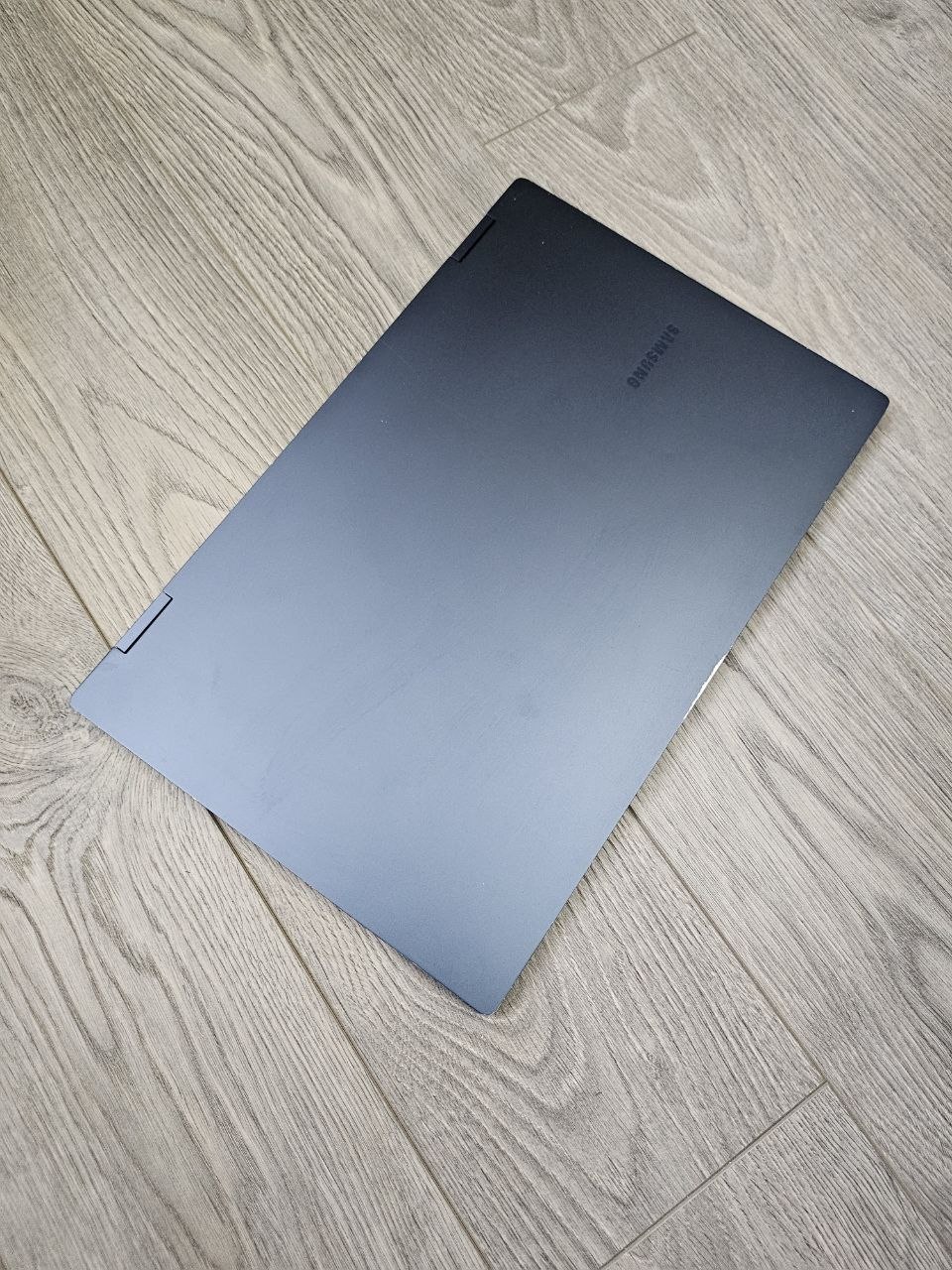 Prodajem transformabilni laptop Samsung Galaxy Book Pro 360