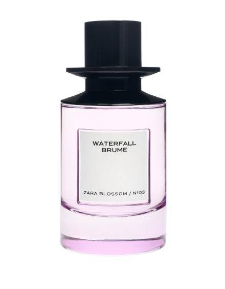Парфюм Zara Waterfall Brume, тонирующий крем Uriage Bariésun SPF50+, серебряные серьги Grigoryan's, сумка GUESS Sandria Mini, сумка TENDANCE