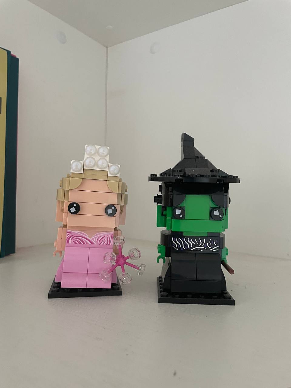 Lego figurice iz filma „Wicked“