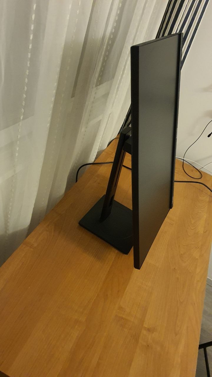Monitor Philips 272s1 - 12000 din, Novi Beograd blok 70.