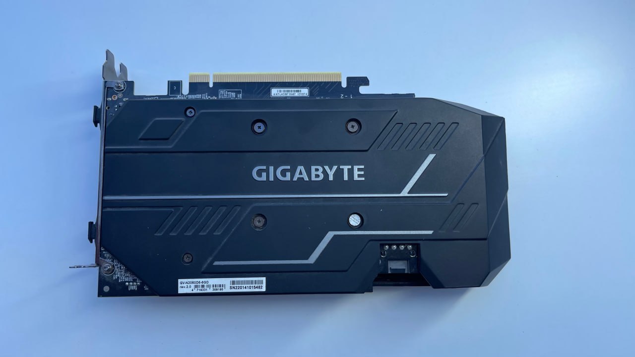 Gigabyte GeForce RTX 2060 6GB grafička kartica i Raidmax Cobra RX-500AF-B 500W napajanje