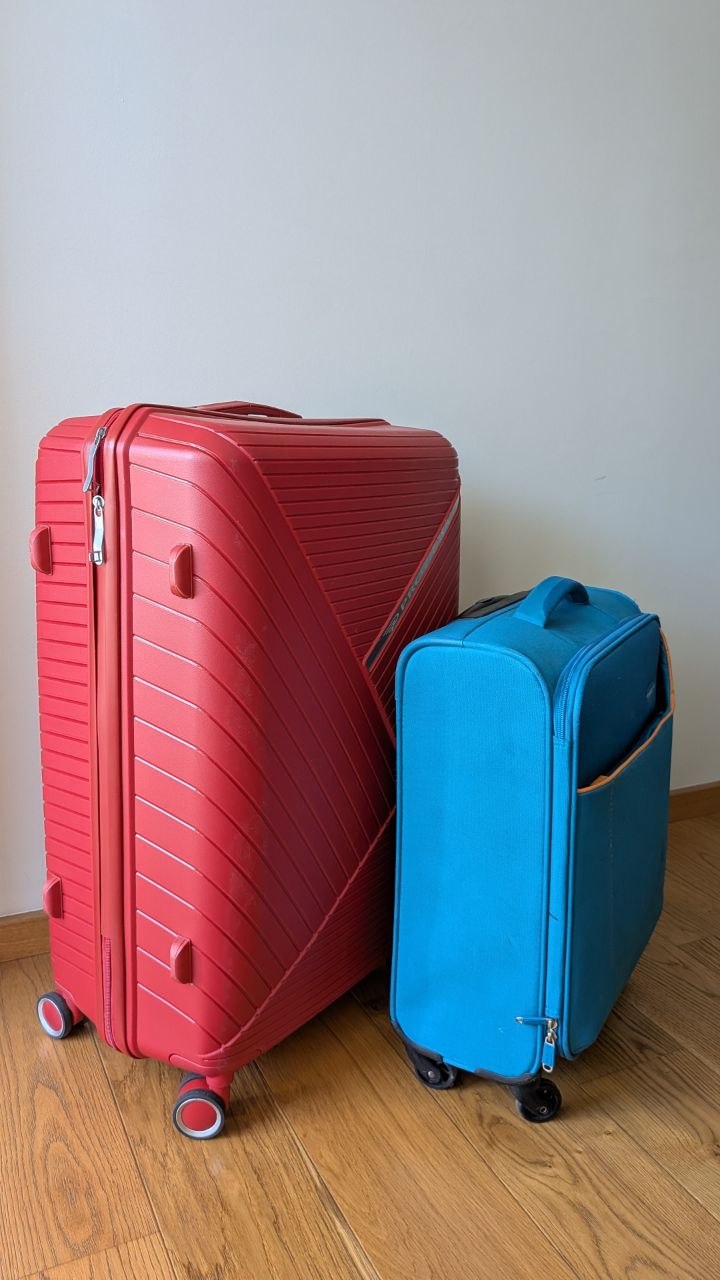 Чемодан S American tourister, в отличном состоянии 55x40x20. 5000