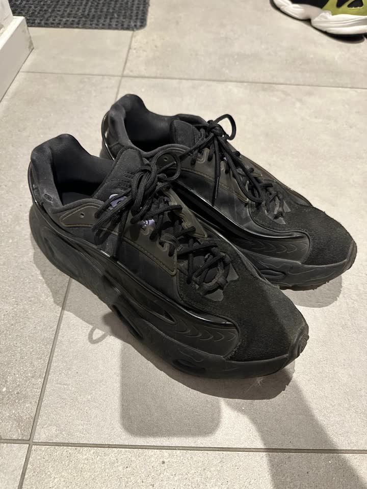 Adidas Oznova