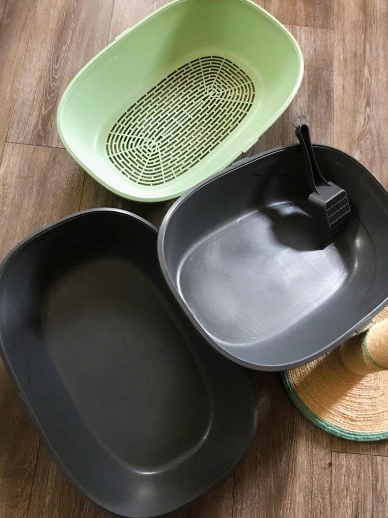 Mačji toalet Petmax sa sistemom od 2 posude + mrežica + lopatica