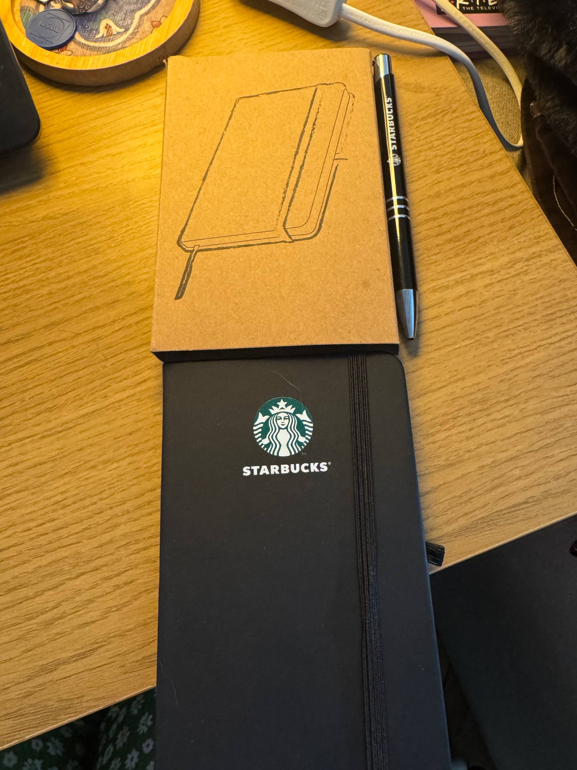 Starbucks notes sa olovkom, novo.