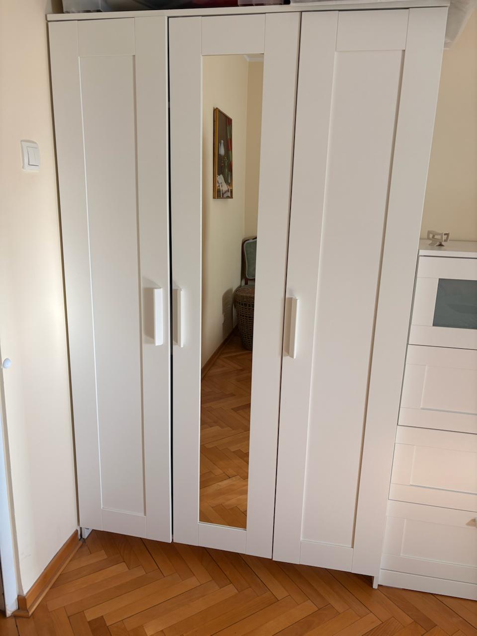 Prodajem orman i komodu BRIMNES
