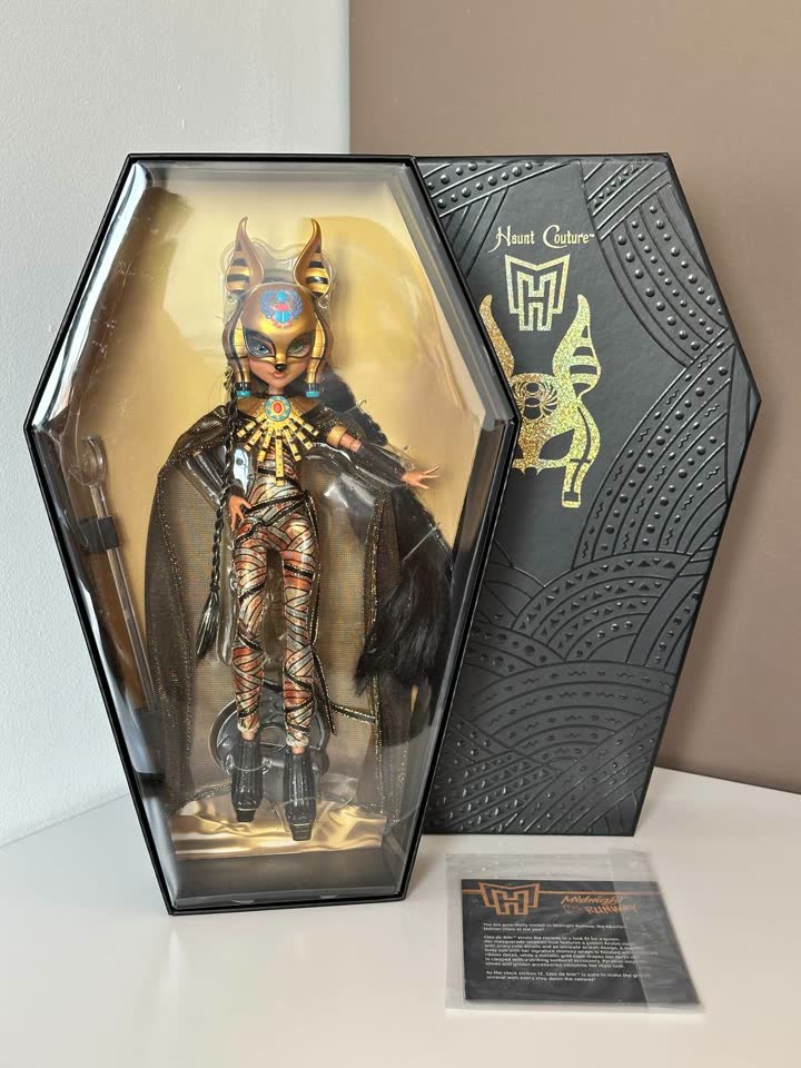 Продам коллекционные выпуски кукол Monster High