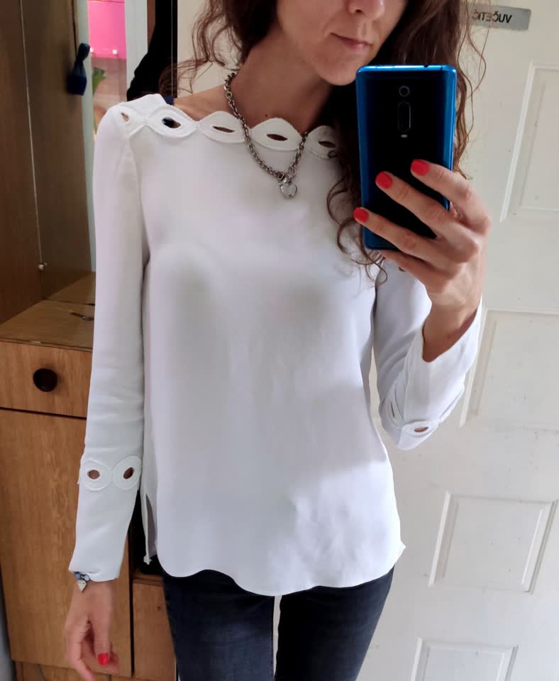 💮 Белая блуза Massimo Dutti, новая, так и не пригодилась, изящный верх, красиво оформлены м