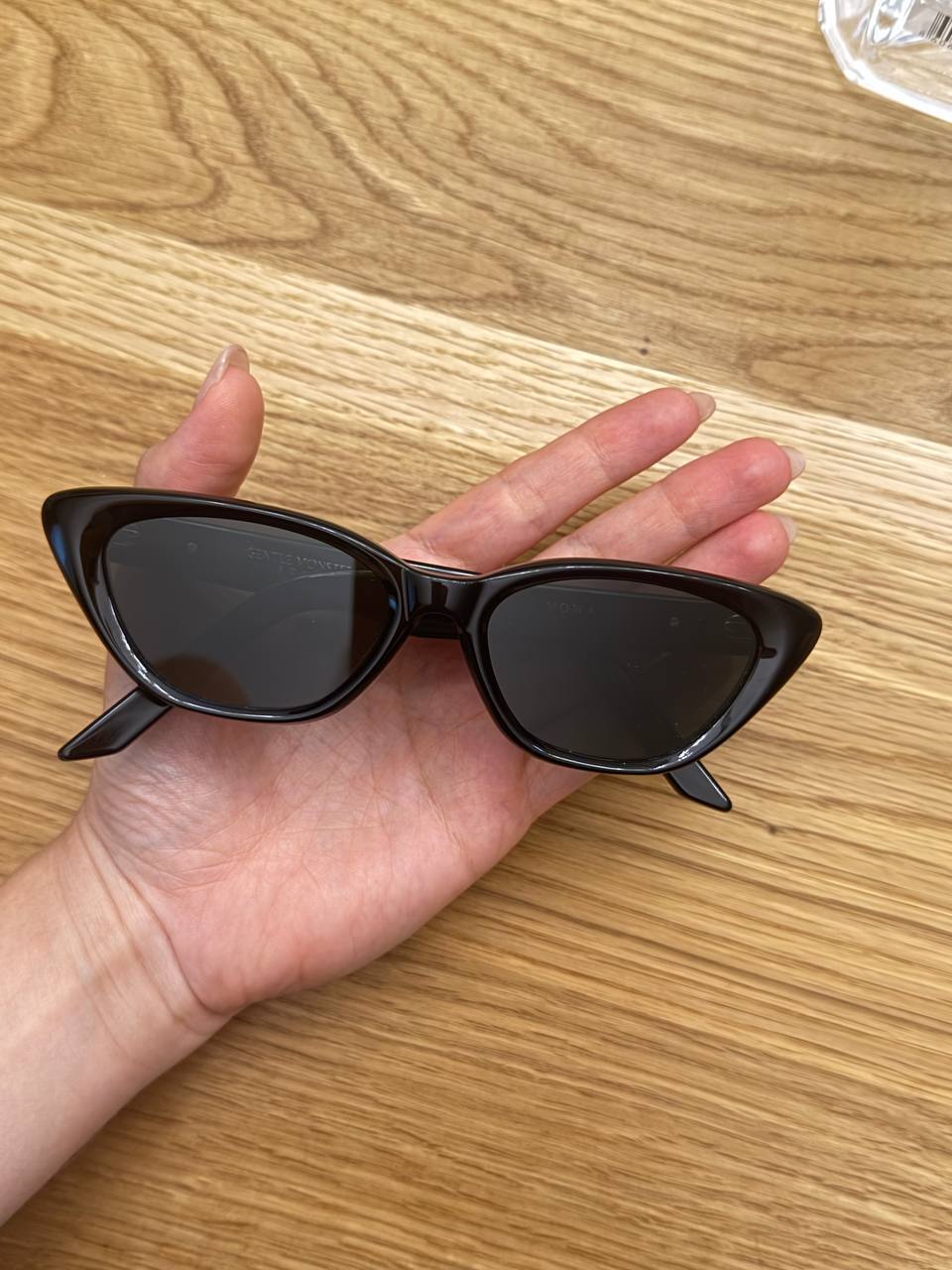 Продаю солнцезащитные очки Gentle Monster Mowa