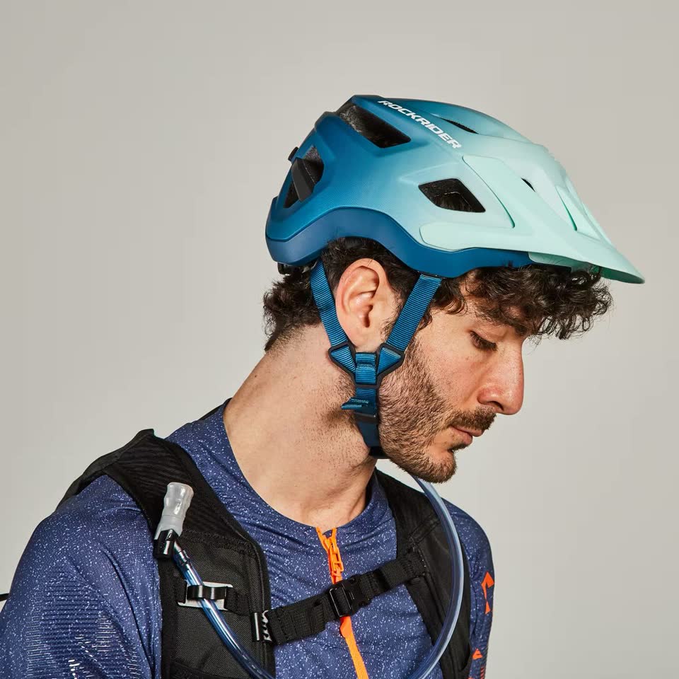 Продам 2 велосипедных шлема Decathlon rockrider