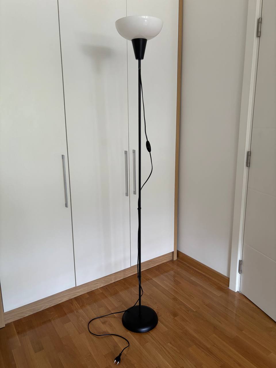 IKEA podna lampa