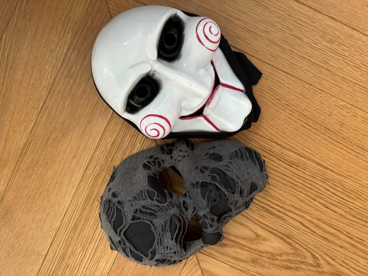 Poklanjam maske za proteinsku pločicu