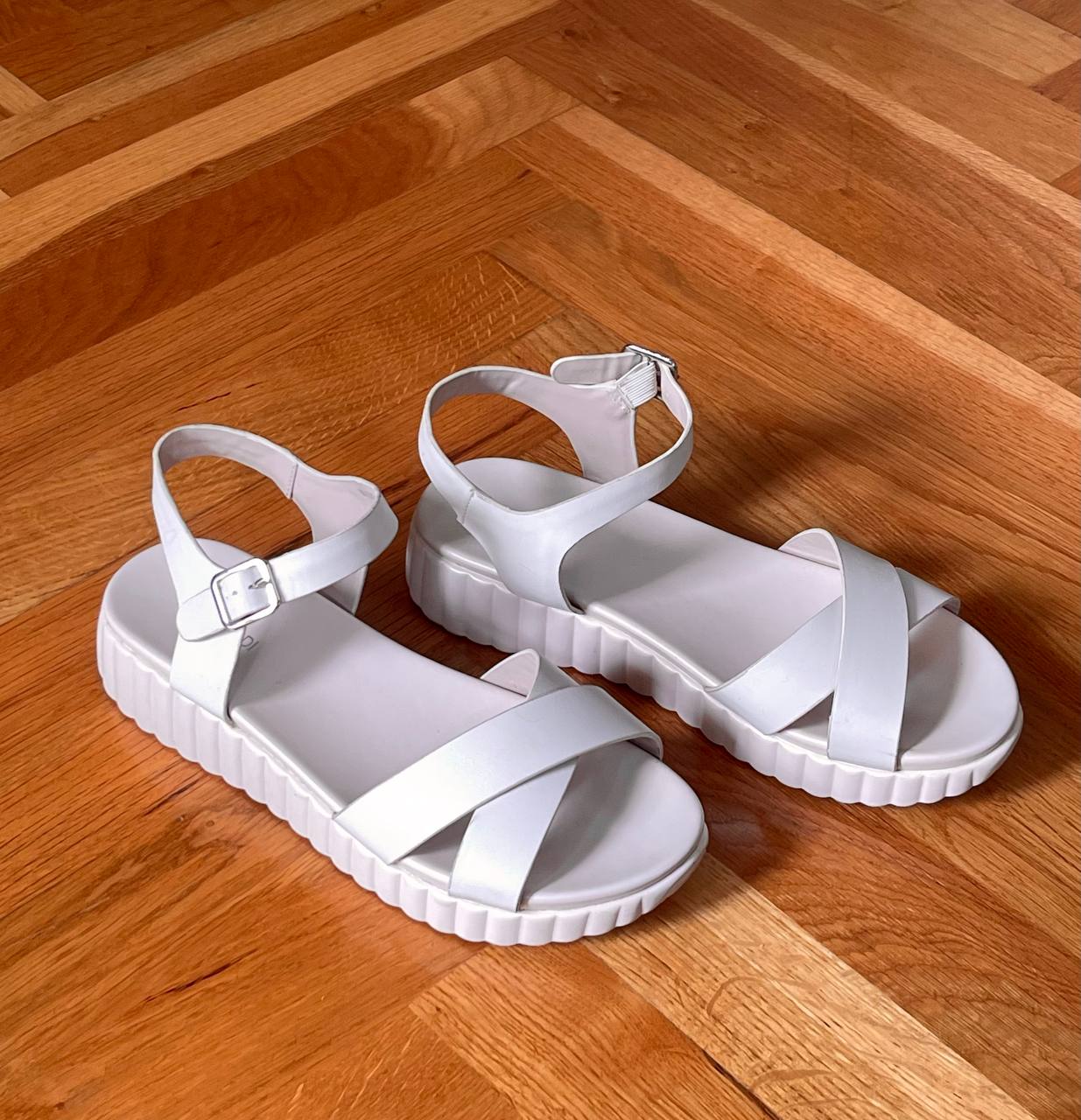 Босоножки 39-40