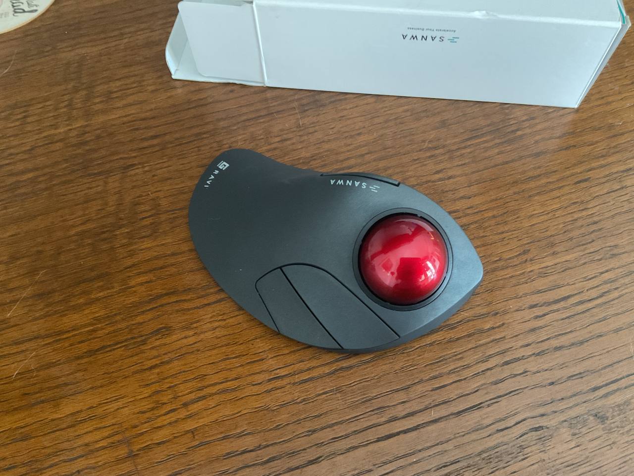 Trackball Sanwa za desnu ruku, model 400-MAWBTTB138