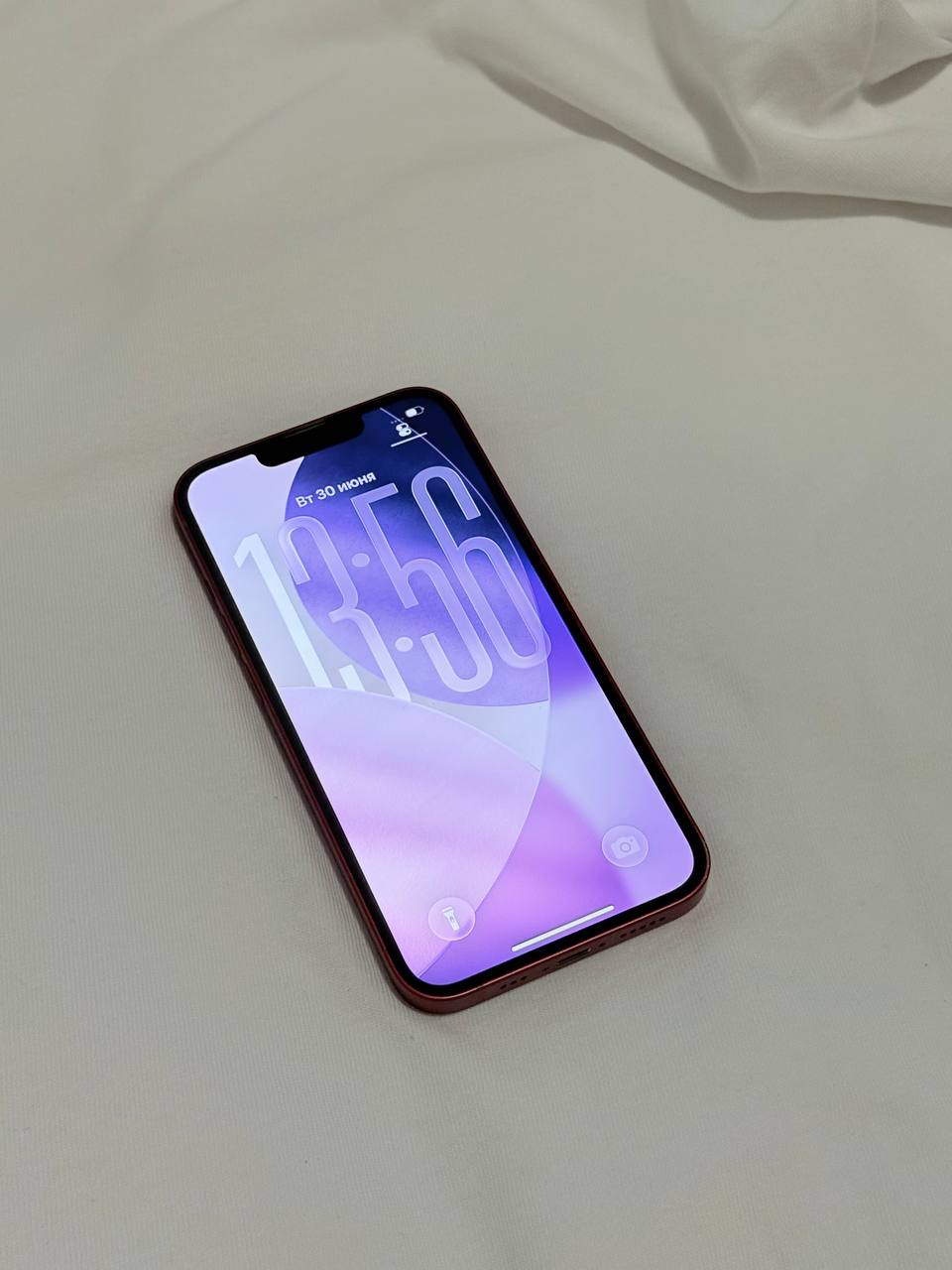 iPhone 13 Red Product 512gb