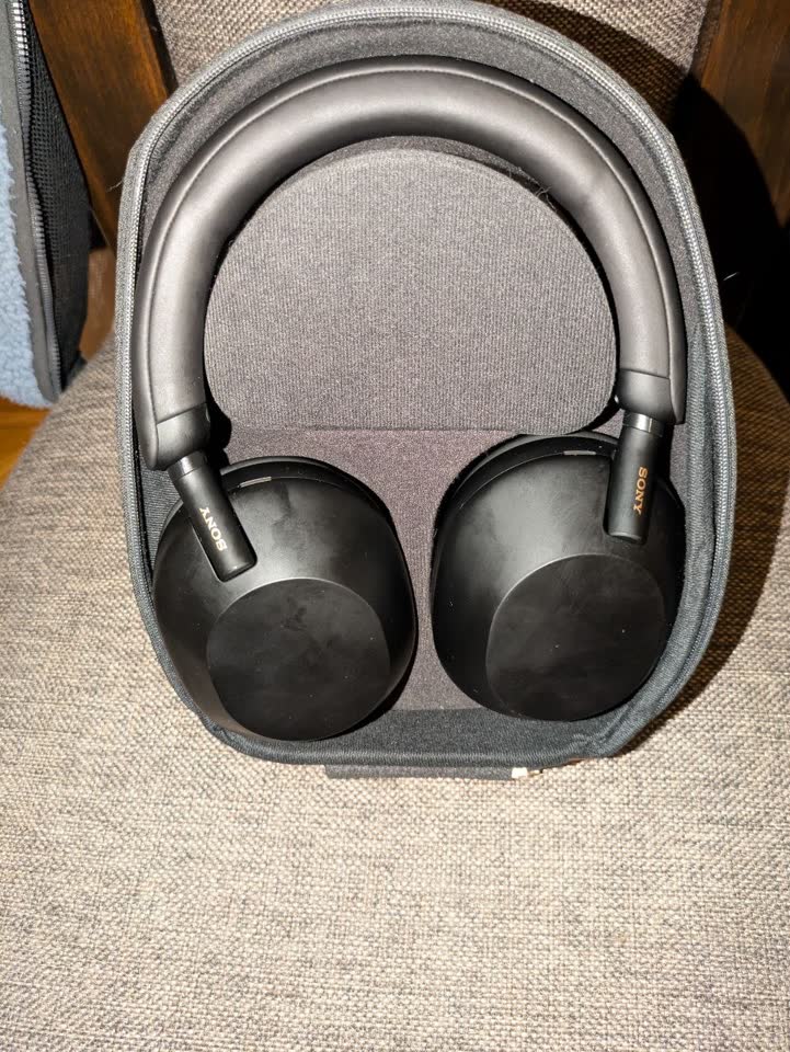 Sony WH-1000XM5