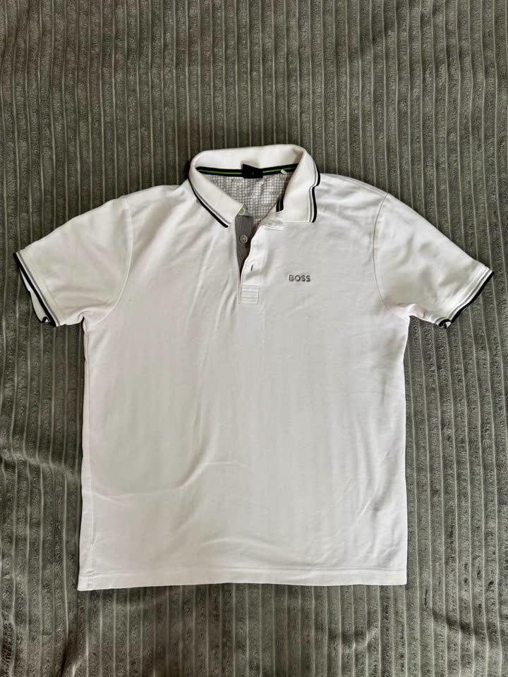 Polo Boss i pantalone Tommy Hilfiger