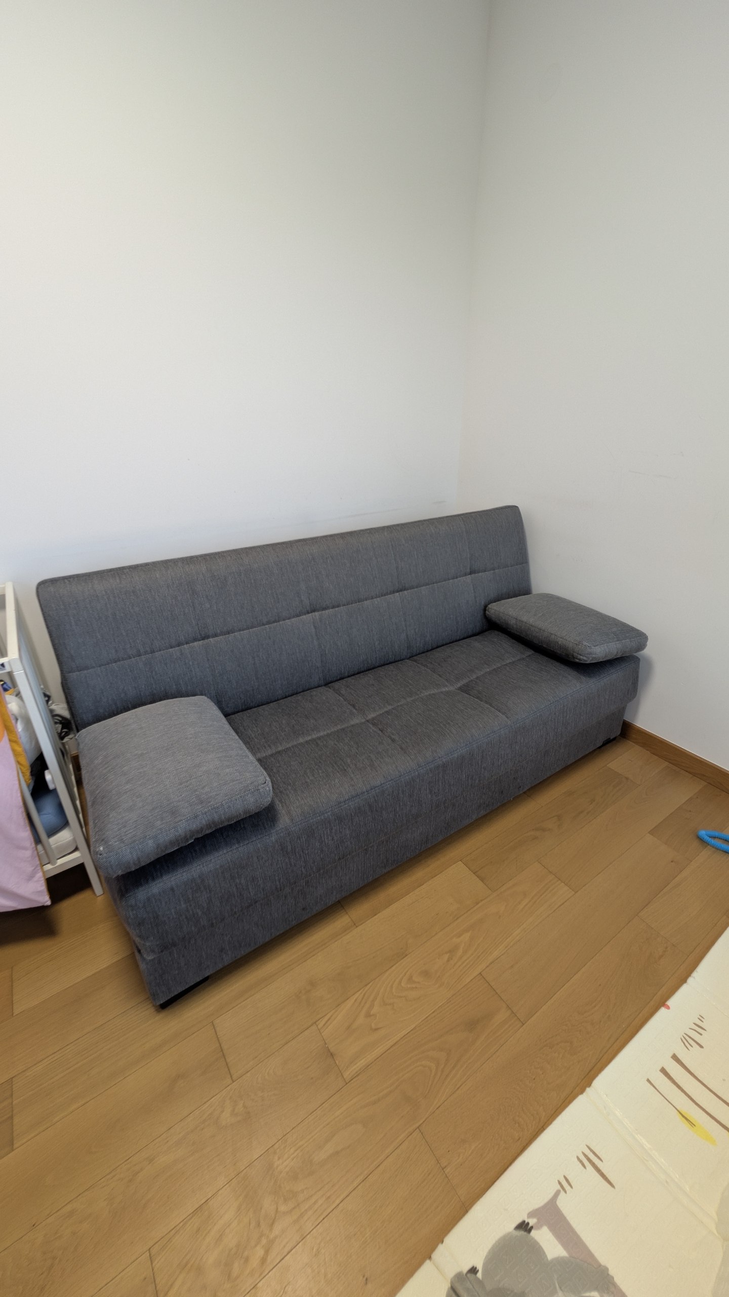 Rasklopiva sofa iz Emmezeta (siva)