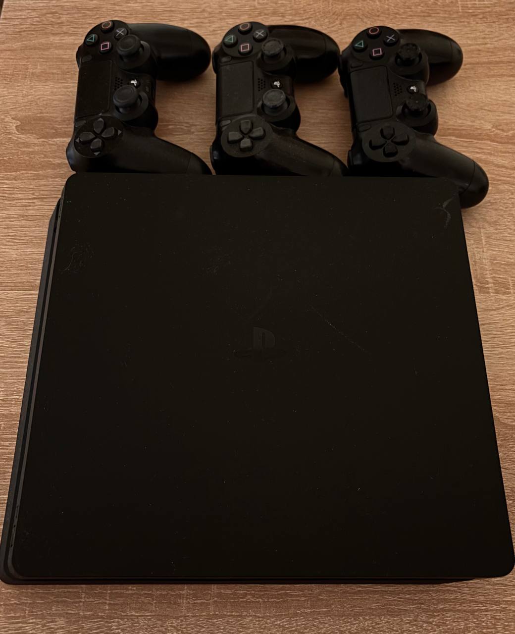 PlayStation 4(slim)