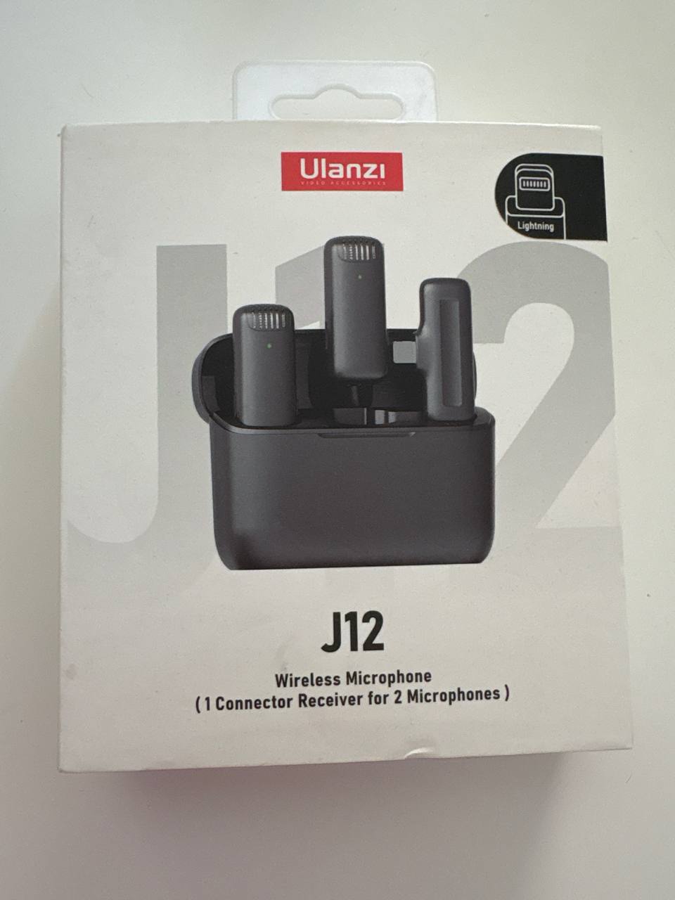 Петличный микрофон Ulanzi J12 Lightning