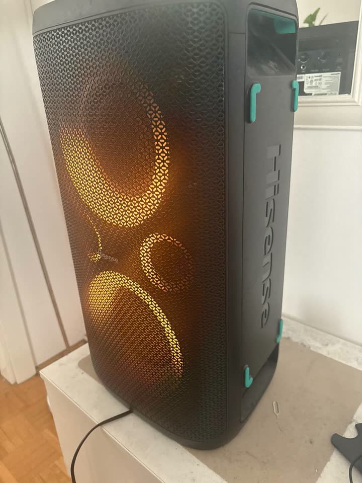 Hisense party box 300w
