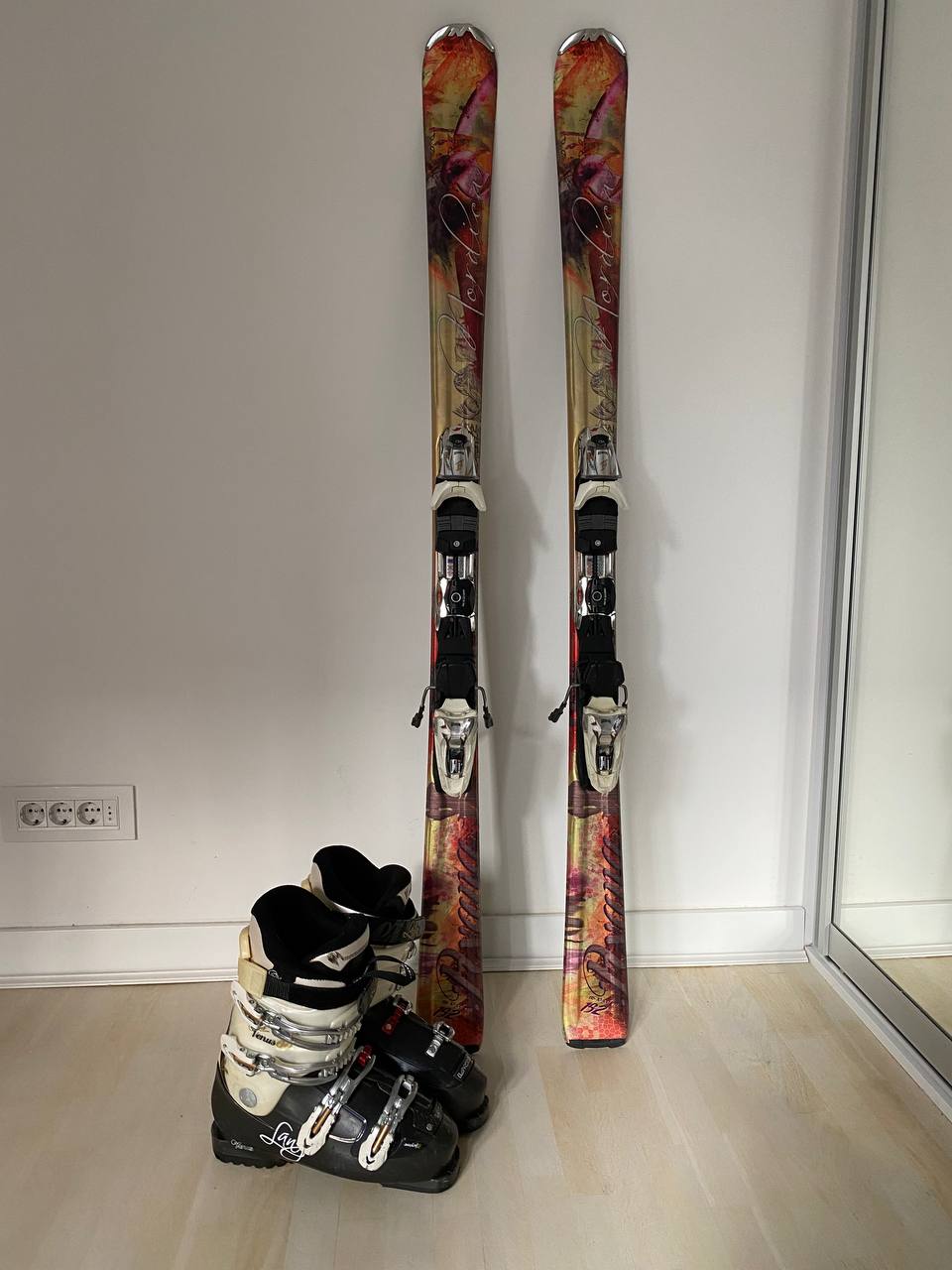 Горные лыжи Nordica 152 см + ботинки Lange Venus 60 (размер 39)