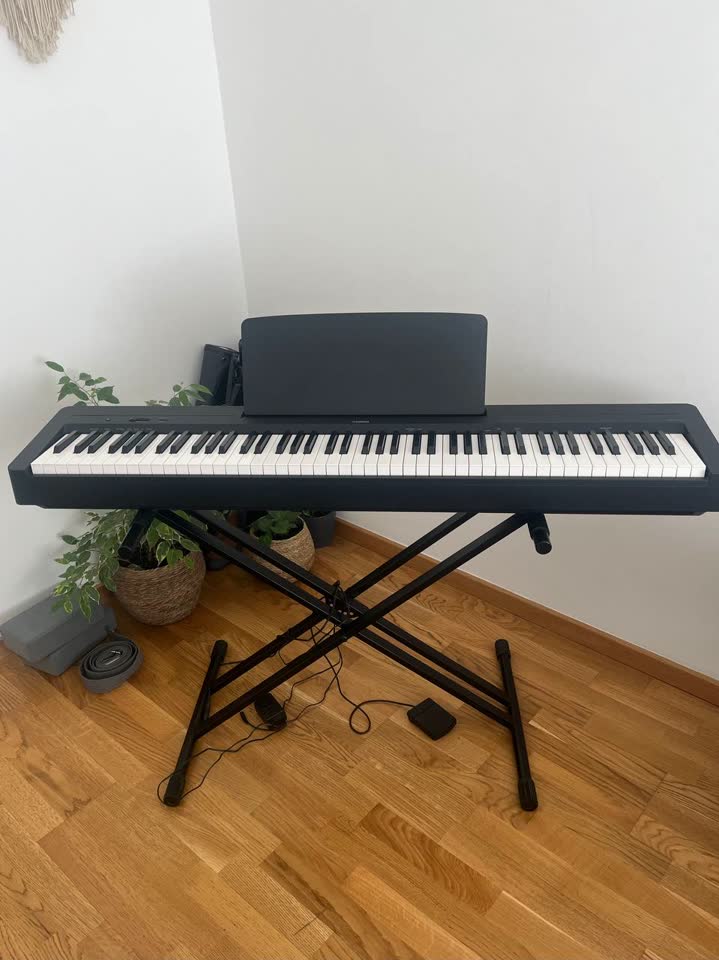 Цифровое пианино Yamaha P-145B