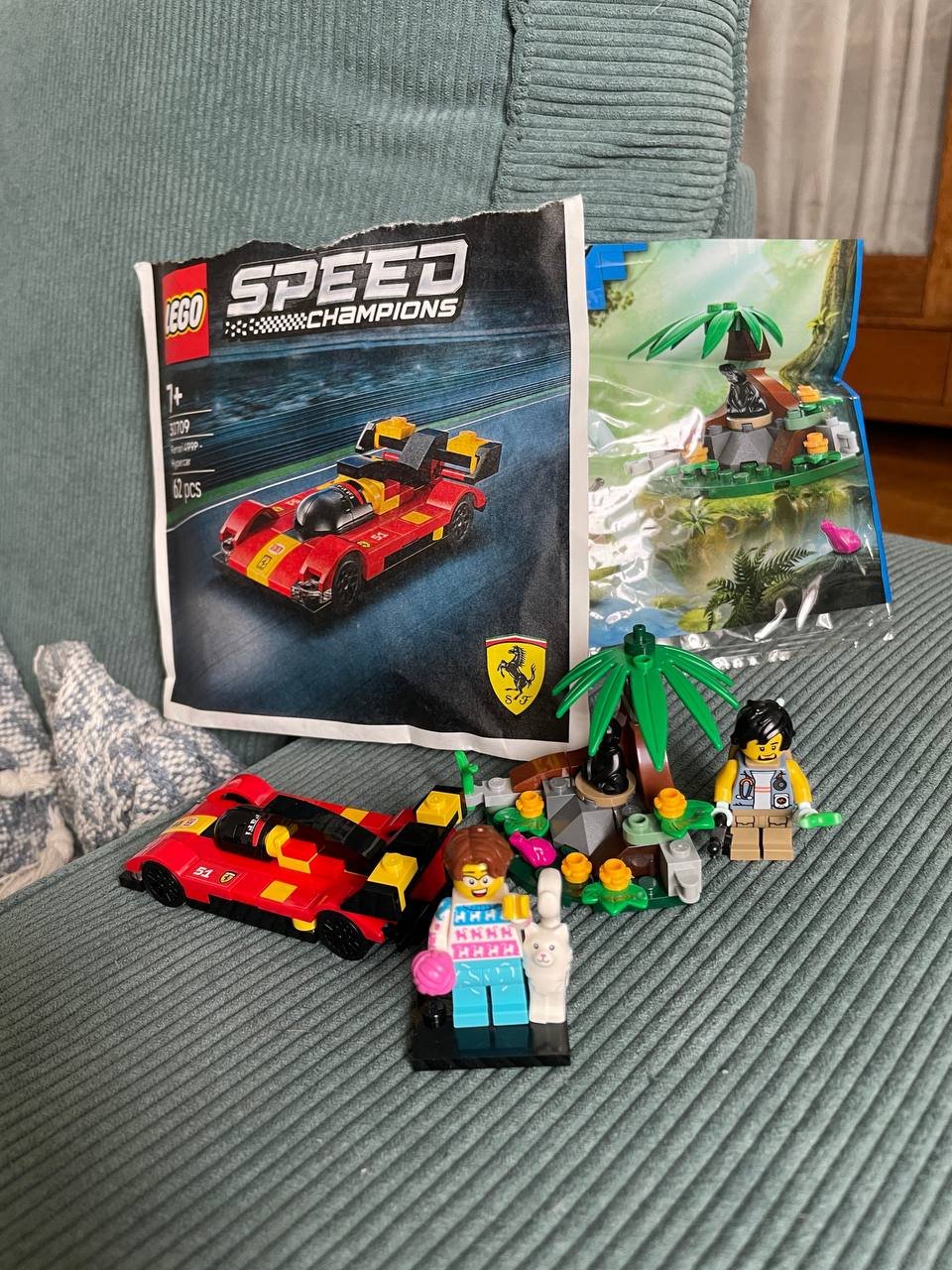 Фигурки и наборы LEGO