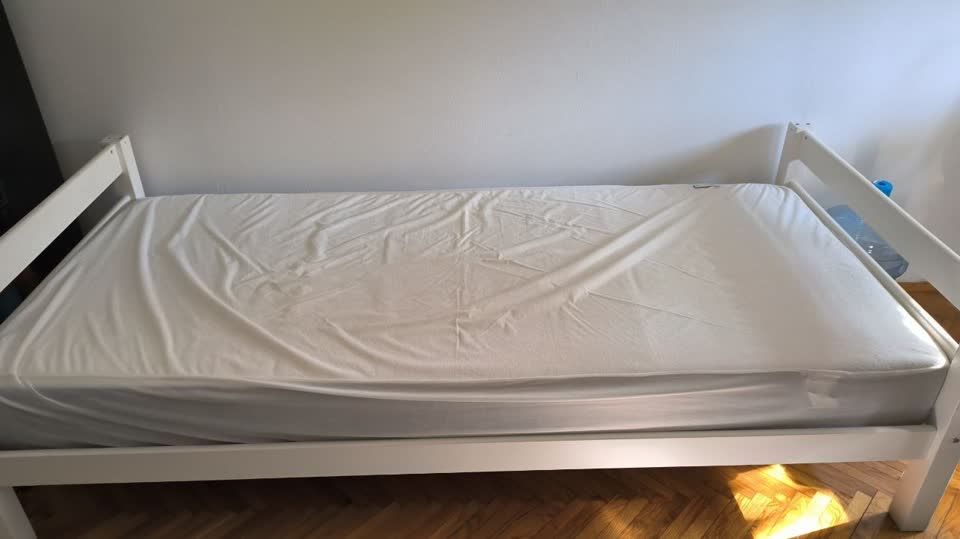 Матрас Ikea 90×200 с независимыми пружинами + простынь-непромокашка