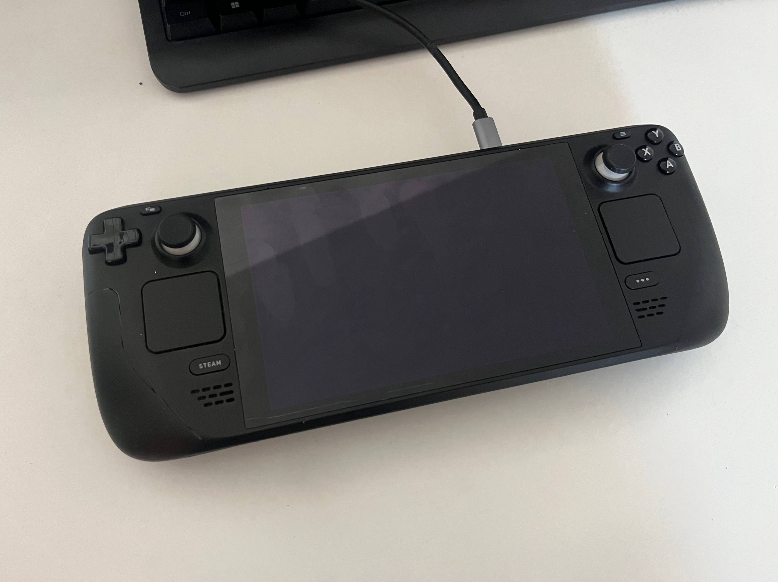 Prodajem Steam Deck LCD 256GB