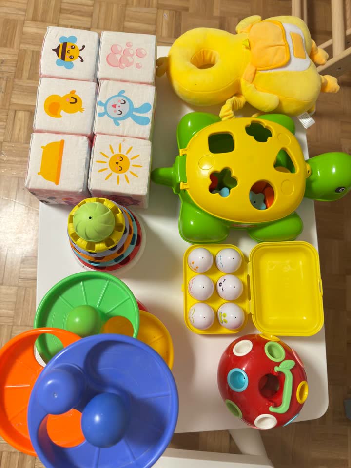 Игрушки для малышей около года