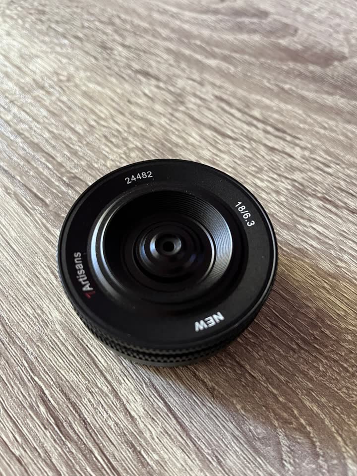Продам мануальный объектив 7artisans 18mm f/6.3 для Fuji X