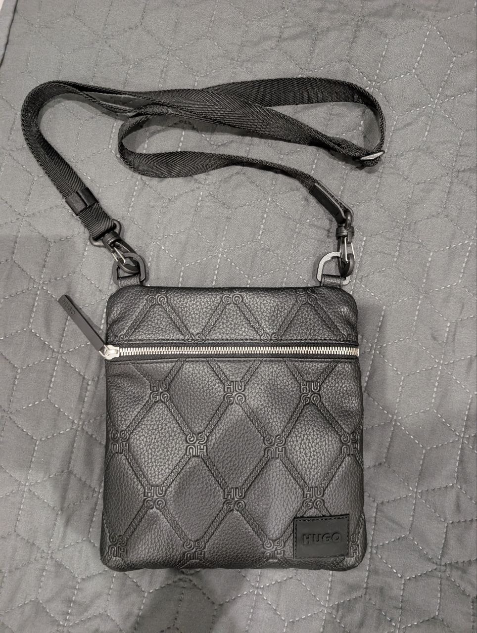 Продам мужскую сумку от Hugo Boss