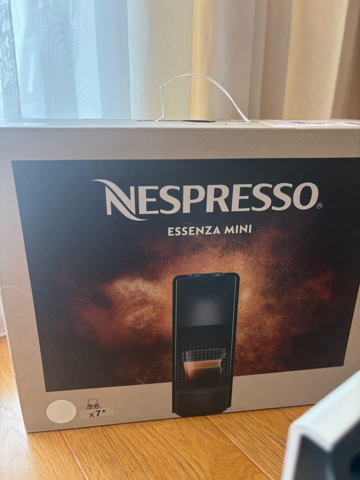 Nespresso Essenza Mini - идеальный кофе дома за 30 секунд
