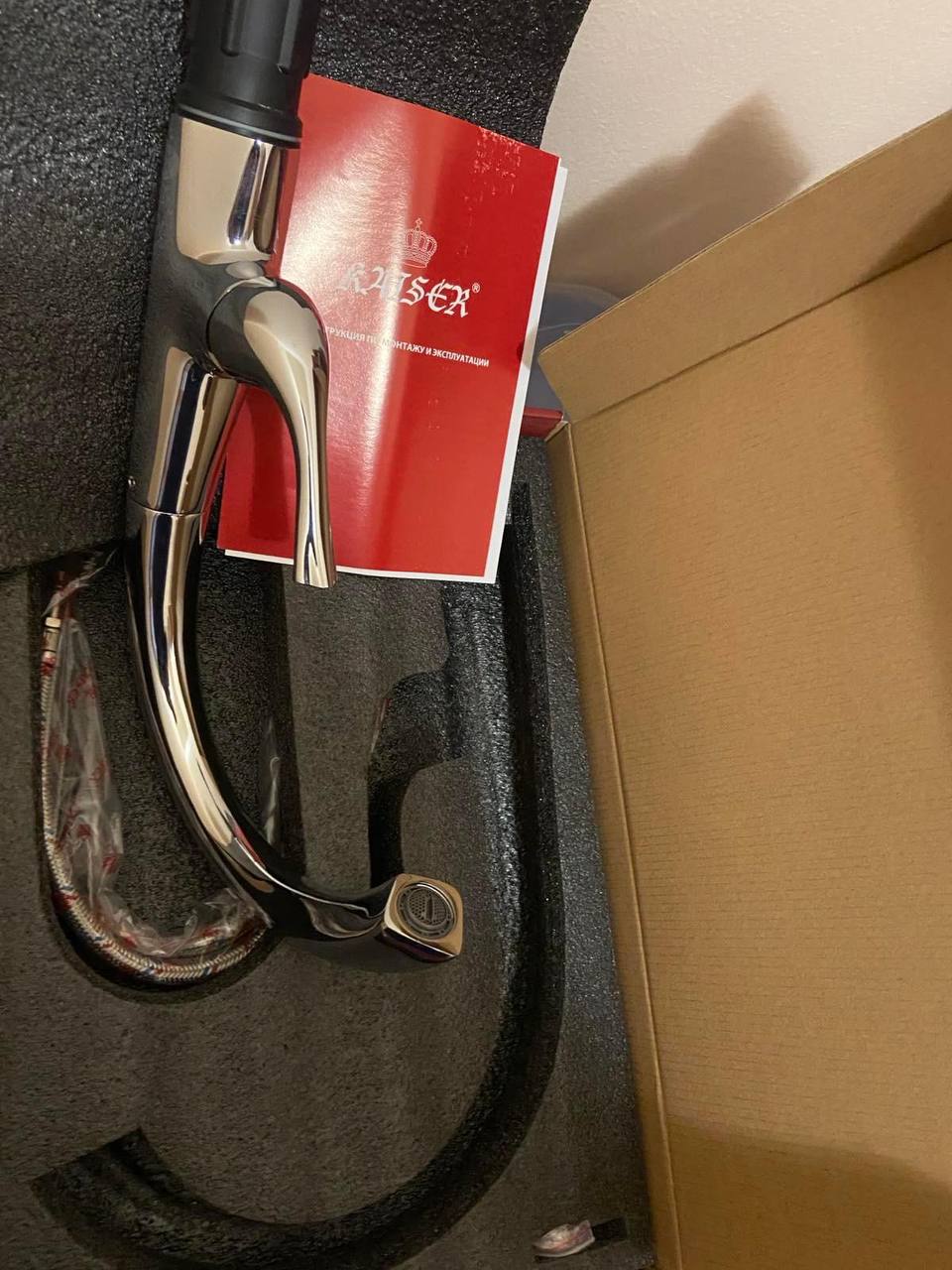 Продам новый кухонный смеситель Kaiser