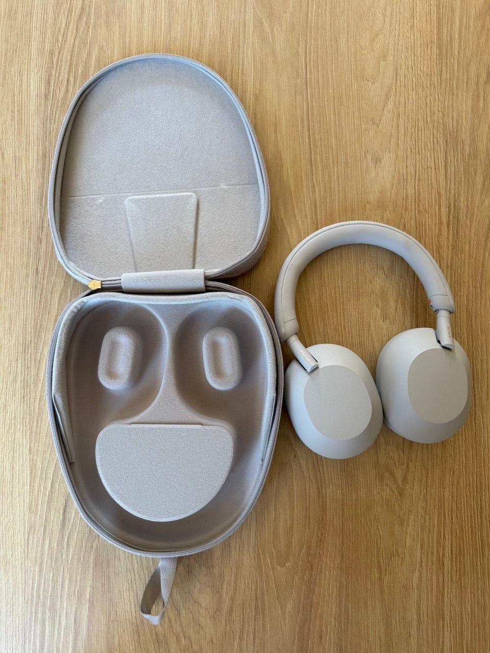 Sony WH-1000XM5 Silver — беспроводные наушники с шумоподавлением