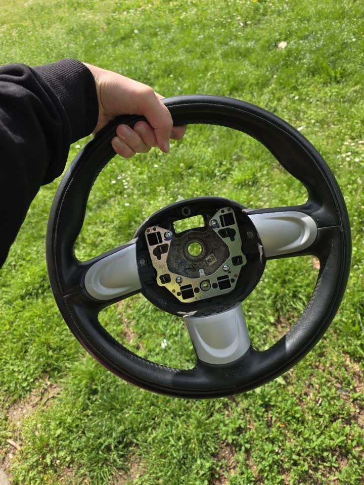 Продам руль для Mini R56