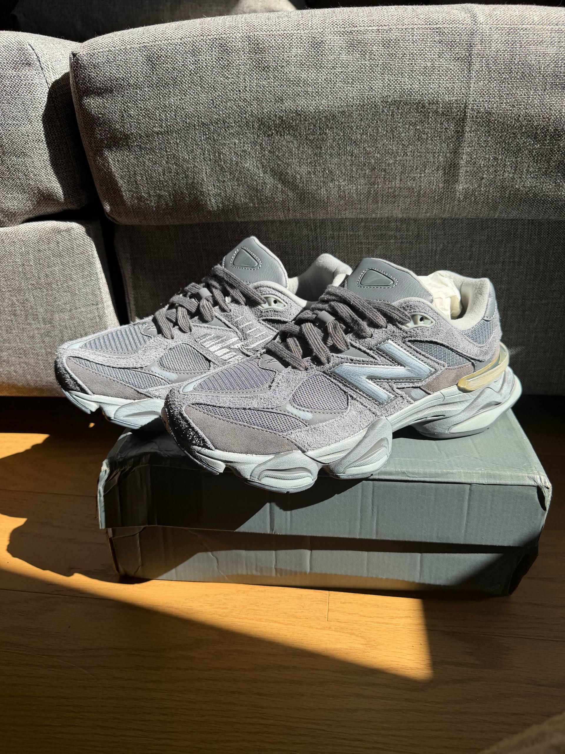 New Balance 9060 Arctic Grey