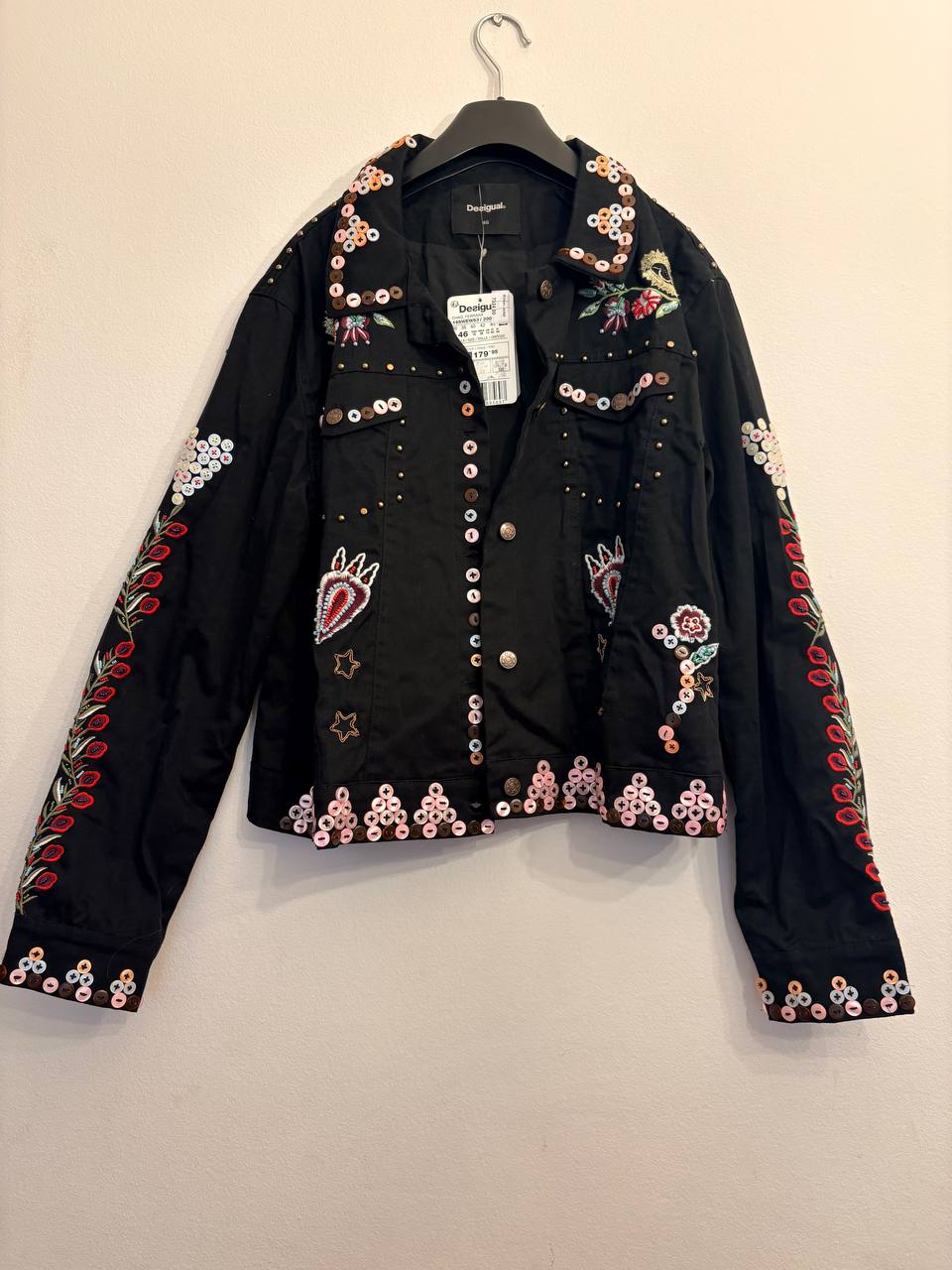 Пиджак Desigual, расшитый пуговицами