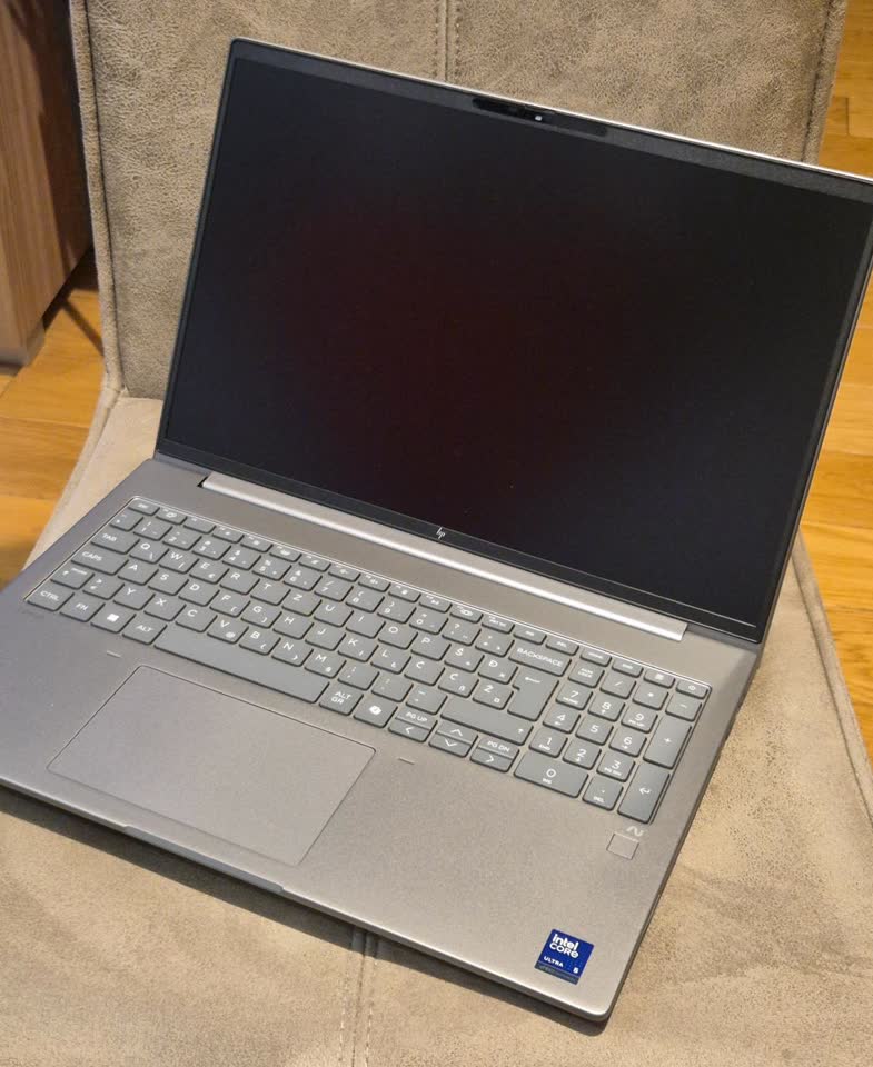 HP Zbook X G1i 16 U5 235H / RTX 500pro Blackwell