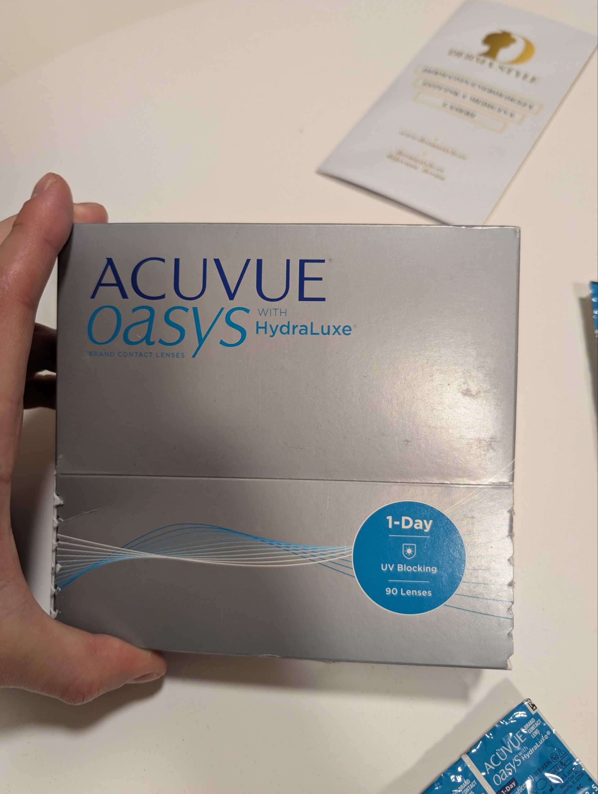 Acuvue Oasys with HydraLuxe дневные линзы